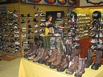 Shoes & Boots